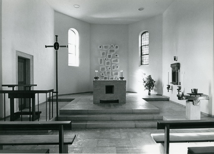 Gempen Altar und Chor