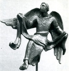 Tabernakel mit Engel und Kreuz